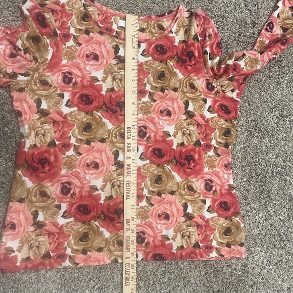 Women’s Charter Club Petite Medium Knit Shirt Long Sleeve Pink Roses Flowers - Picture 7 of 8